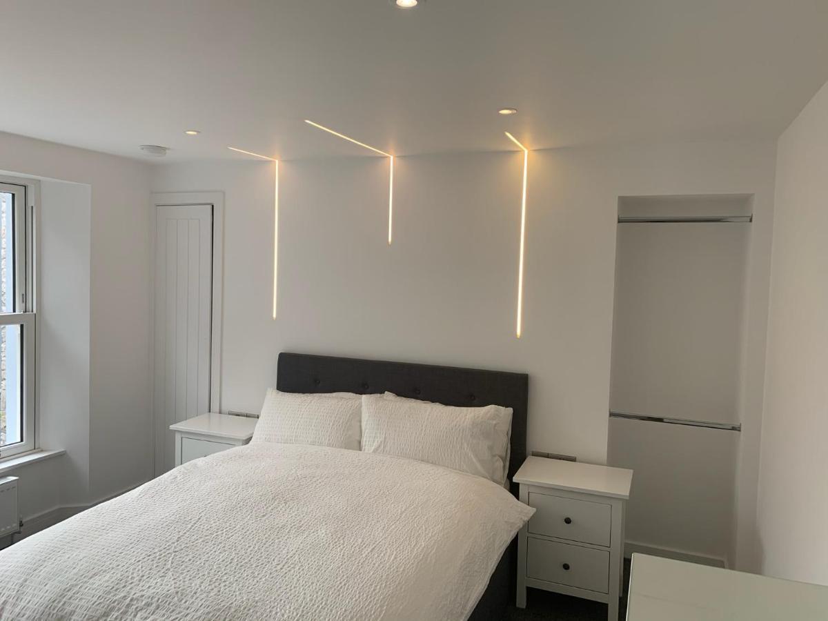 28 Harbour Lettings Luxury Apartments For Over 25S Plymouth Exterior photo
