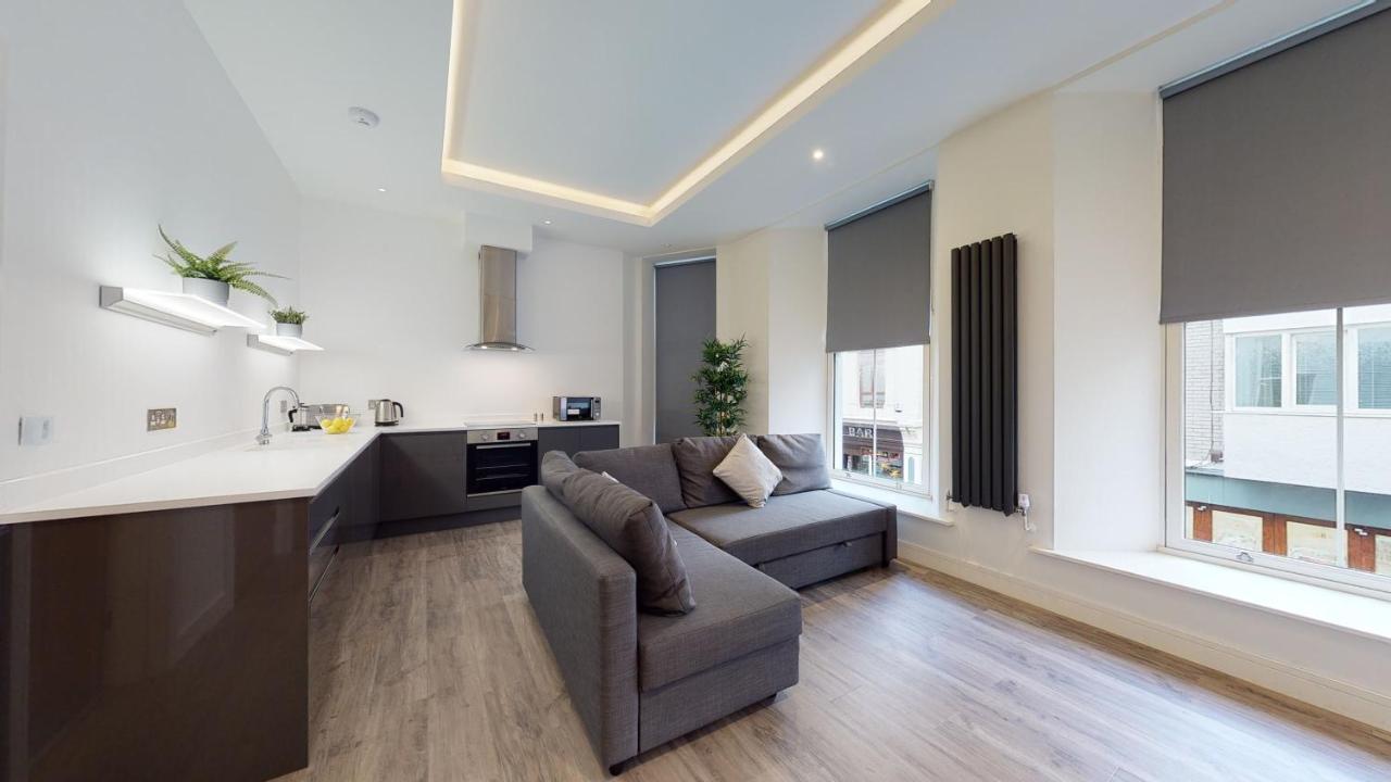 28 Harbour Lettings Luxury Apartments For Over 25S Plymouth Exterior photo