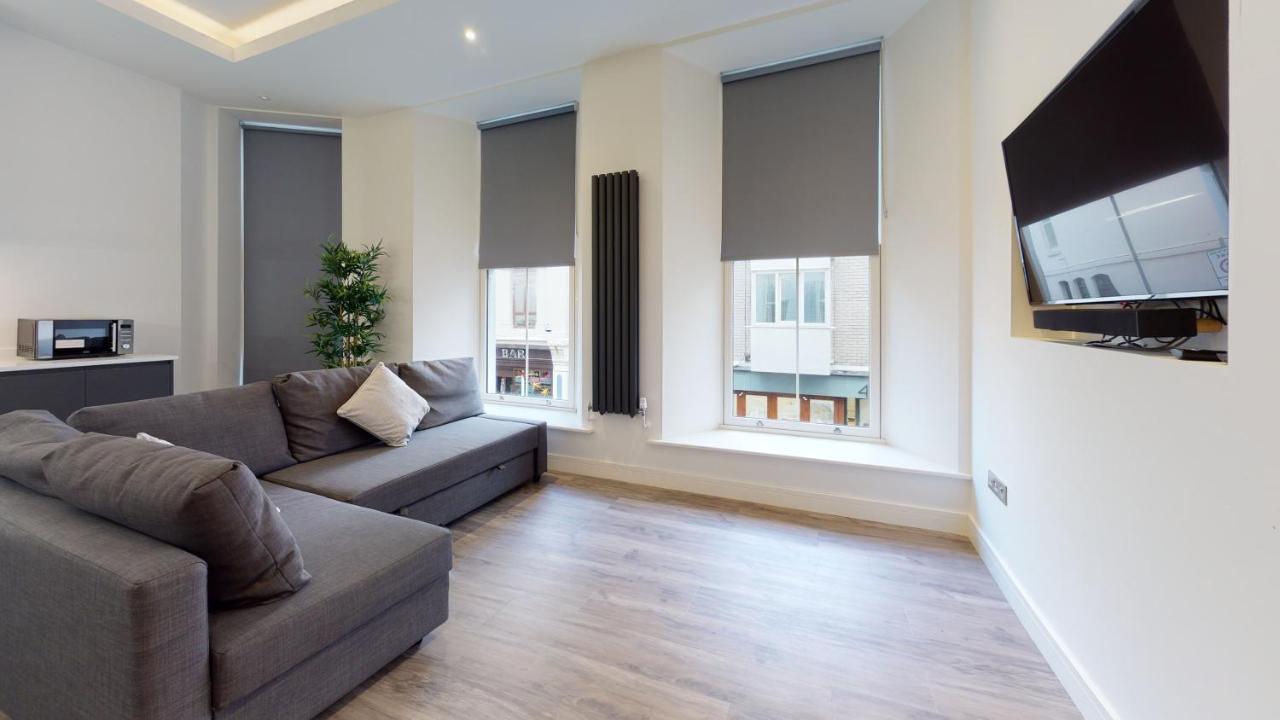 28 Harbour Lettings Luxury Apartments For Over 25S Plymouth Exterior photo
